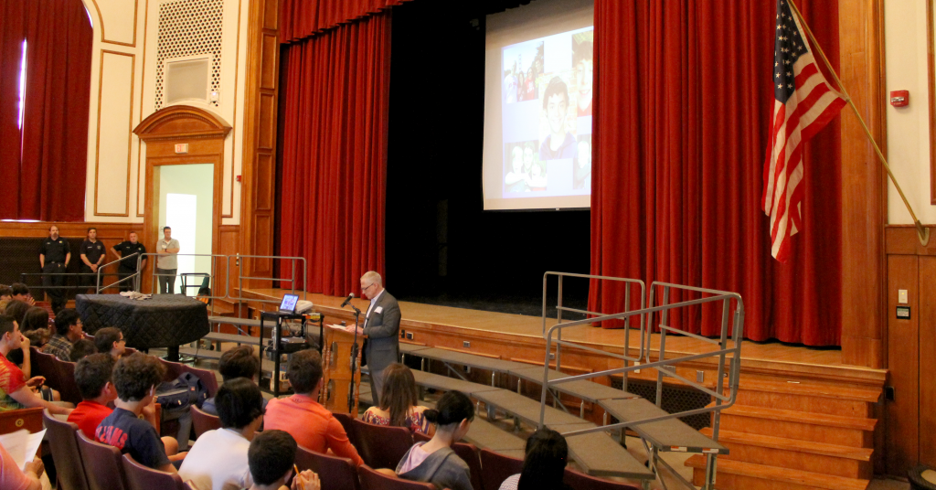 This is an image of Mark Frank talking to students