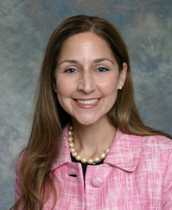 headshot of Sarah Pinsky